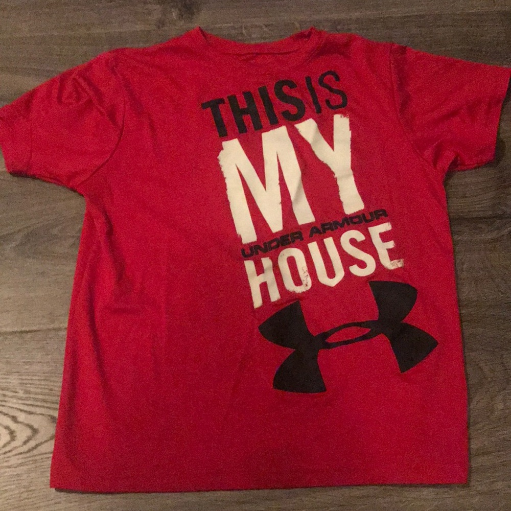Under armour t-shirt youth small
